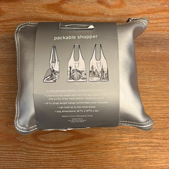 Nordstrom Tote Bag NWT Cityscape Silver Travel Fold Zip Up Packable Reusable - Picture 4 of 16
